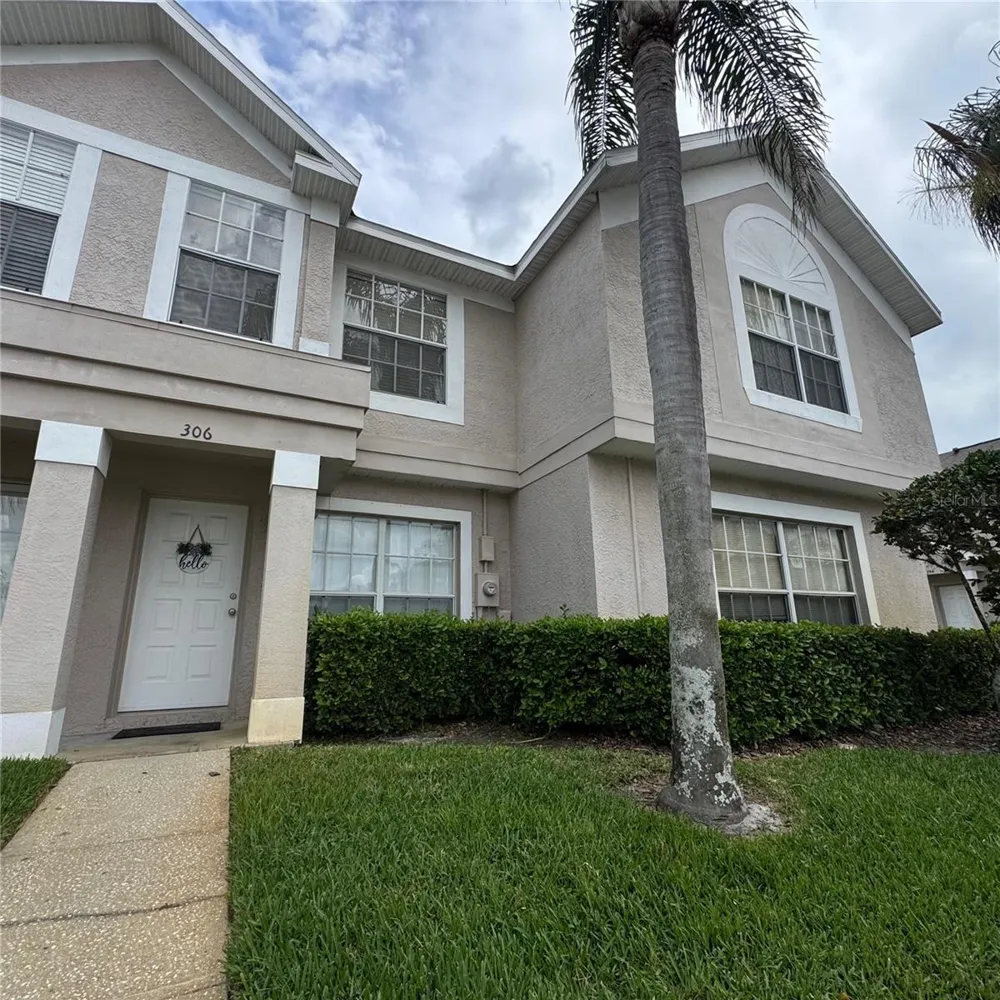 306 KENSINGTON LAKE CIRCLE Brandon, FL 33511