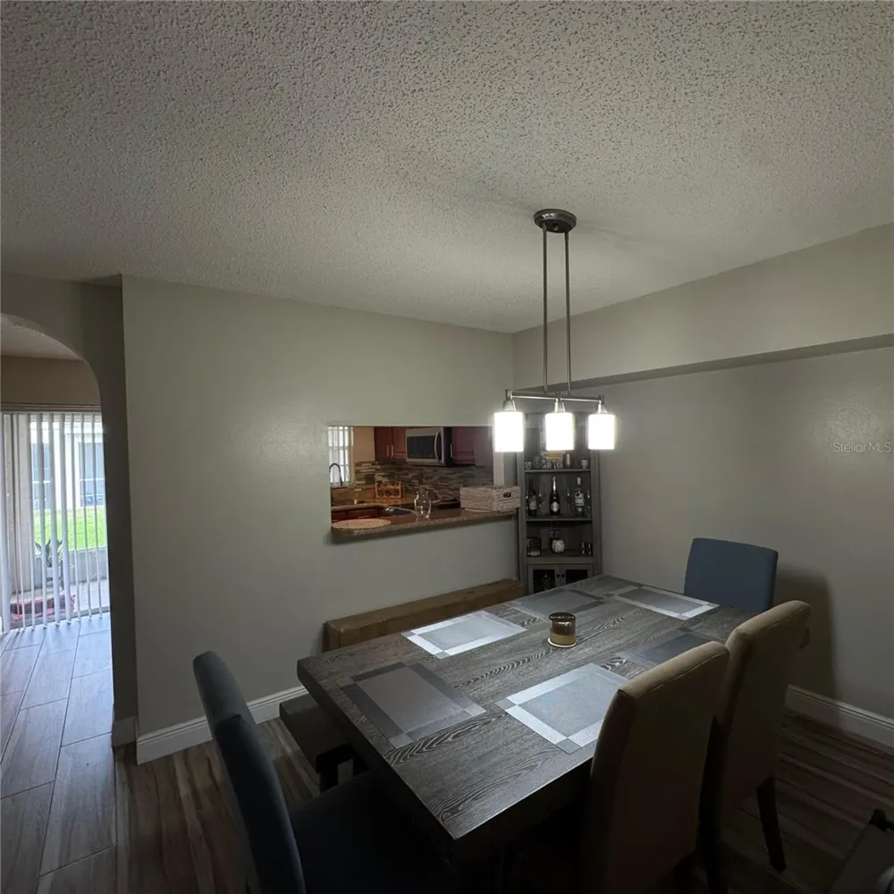 306 KENSINGTON LAKE CIRCLE Brandon, FL 33511
