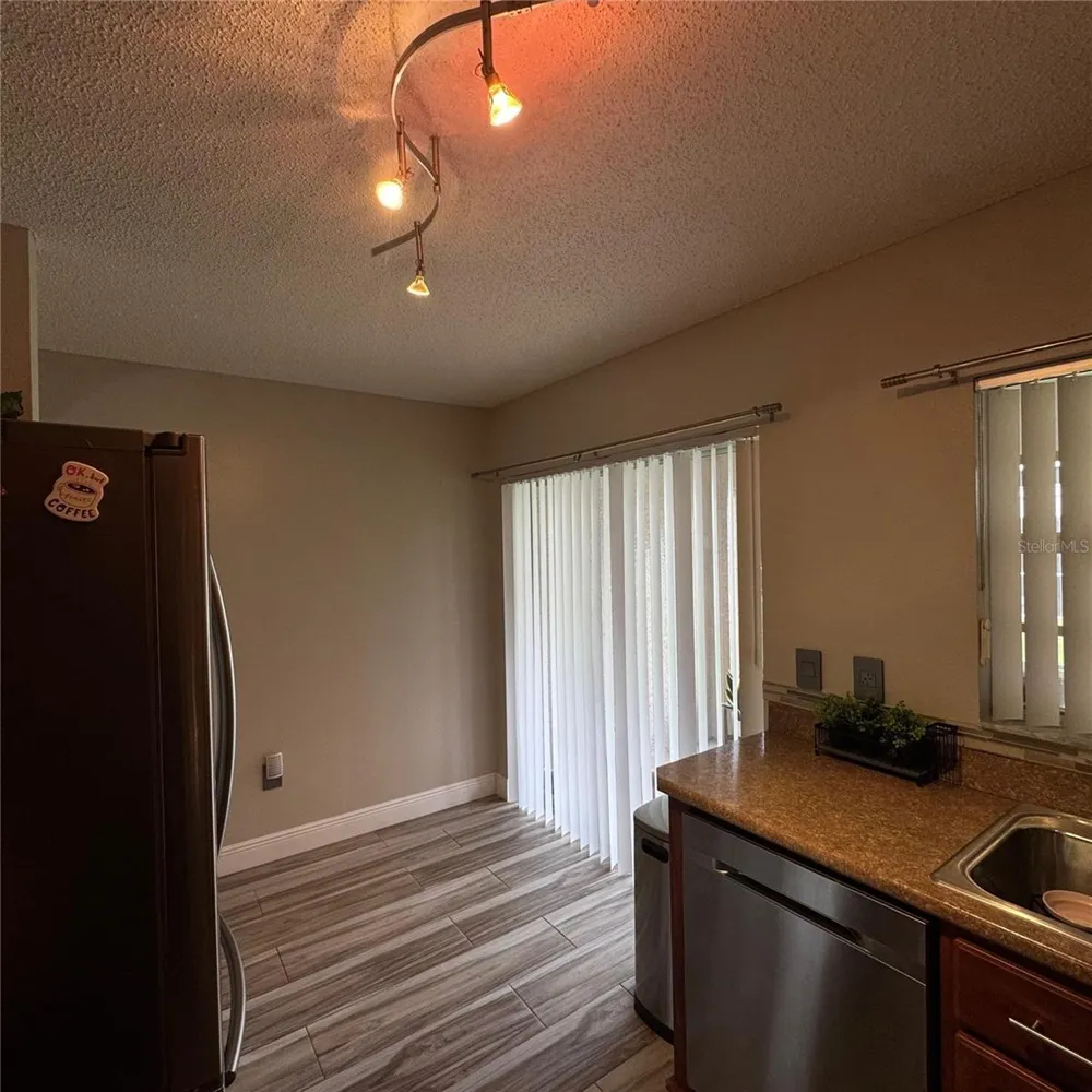 306 KENSINGTON LAKE CIRCLE Brandon, FL 33511