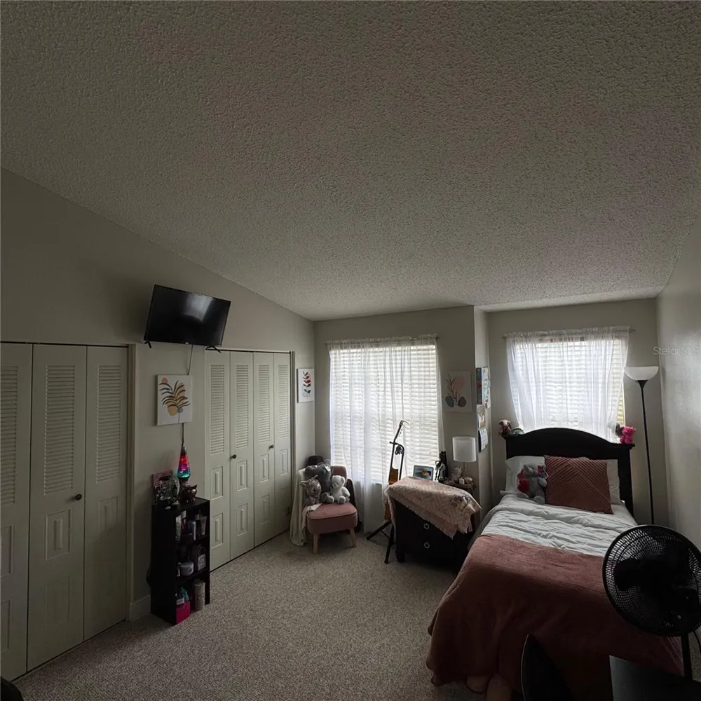 306 KENSINGTON LAKE CIRCLE Brandon, FL 33511