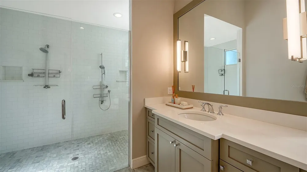 313 LOOKOUT POINT DRIVE Osprey, FL 34229