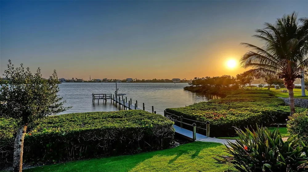 313 LOOKOUT POINT DRIVE Osprey, FL 34229