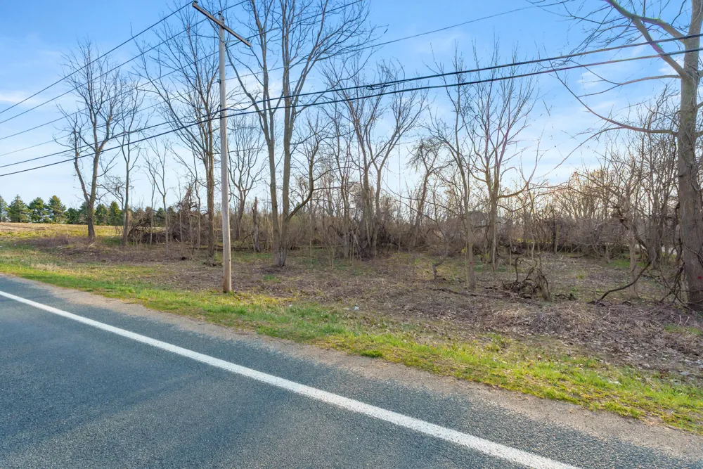 2 Red Bud Trail Berrien Springs, MI 49103