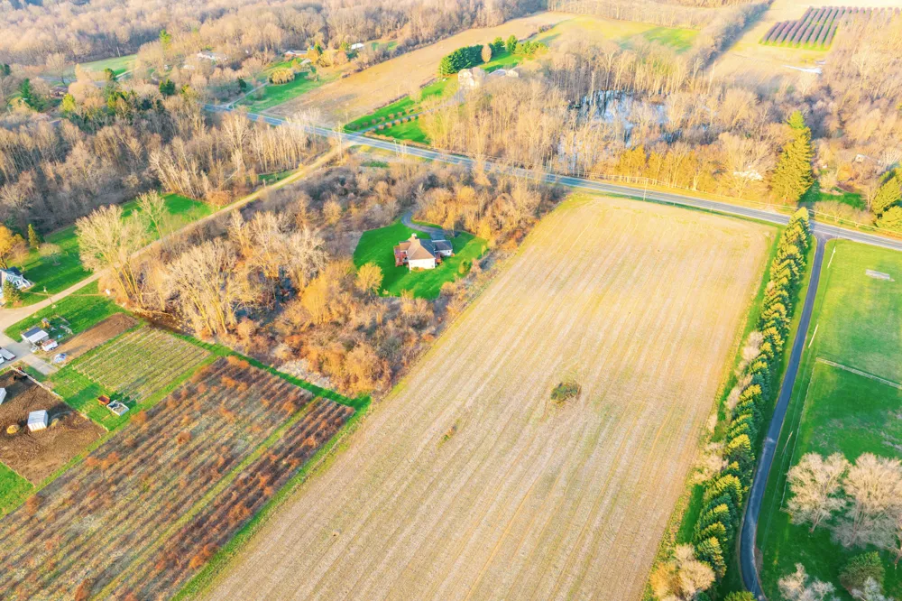 2 Red Bud Trail Berrien Springs, MI 49103