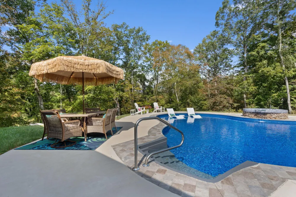 450 County Road 28 Calhoun, TN 37309