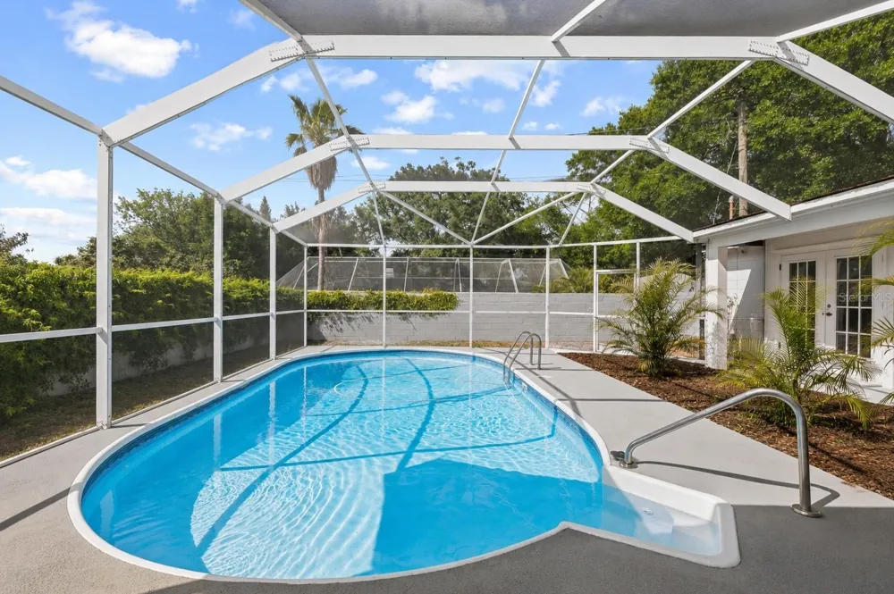 6128 E 111TH AVENUE Temple Terrace, FL 33617