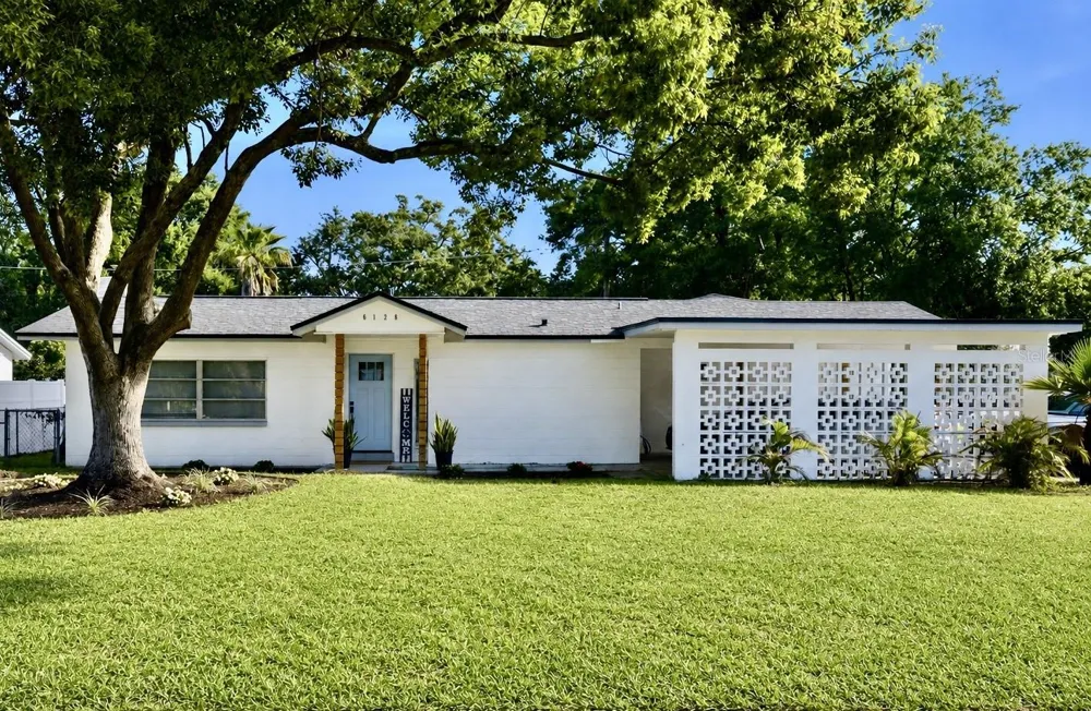6128 E 111TH AVENUE Temple Terrace, FL 33617