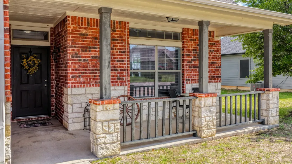 604 Holiday Hills Drive Mineral Wells, TX 76067