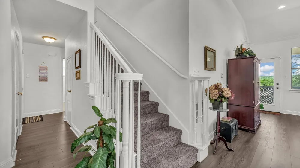 604 Holiday Hills Drive Mineral Wells, TX 76067