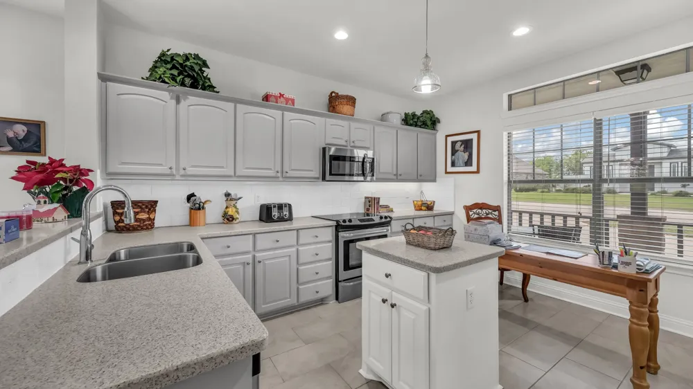 604 Holiday Hills Drive Mineral Wells, TX 76067