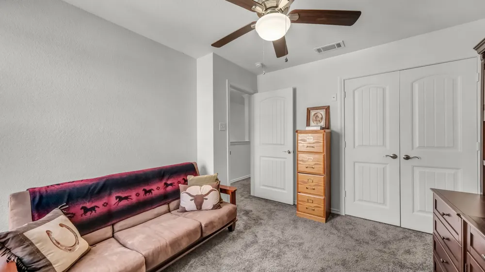 604 Holiday Hills Drive Mineral Wells, TX 76067
