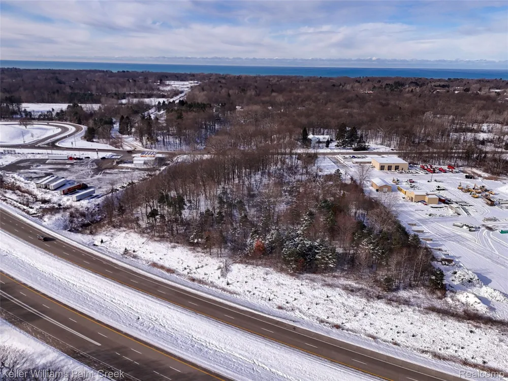 13537 M 140 South Haven City, MI 49090