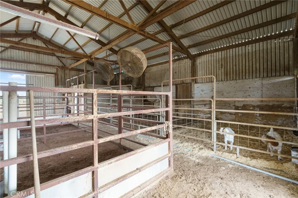 16540 Road 31 Madera, CA 93636