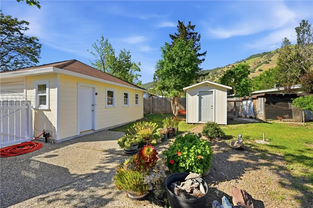 3440 Beach Nice, CA 95464