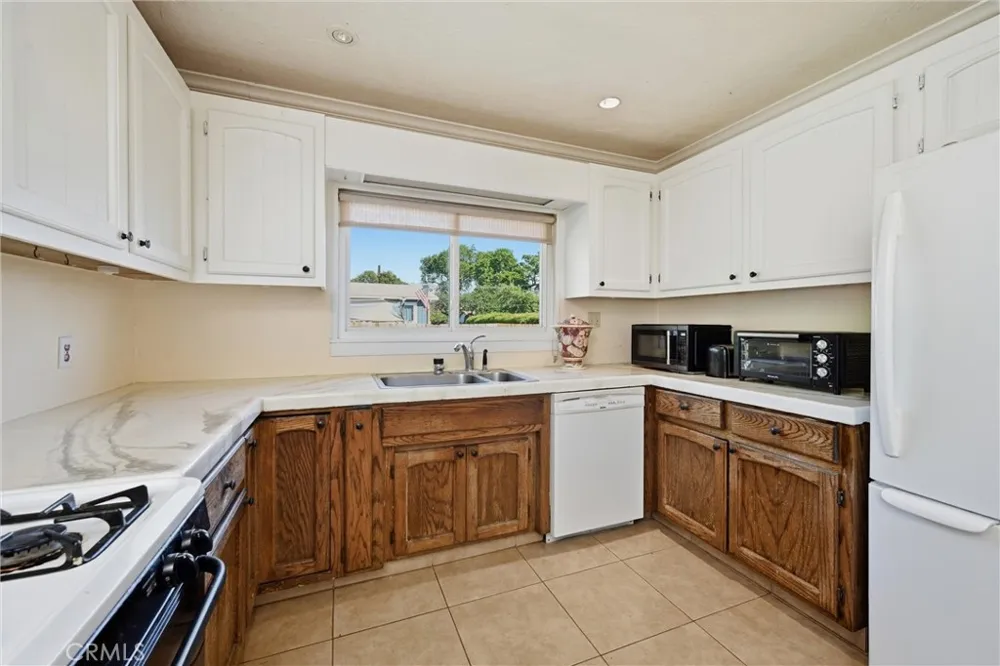 3440 Beach Nice, CA 95464