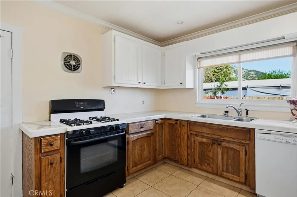 3440 Beach Nice, CA 95464