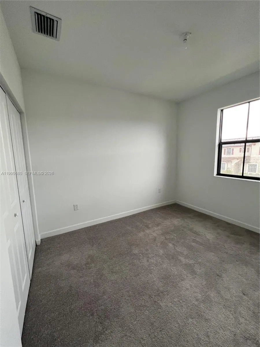 10030 SW 228th Ter Miami, FL 33190