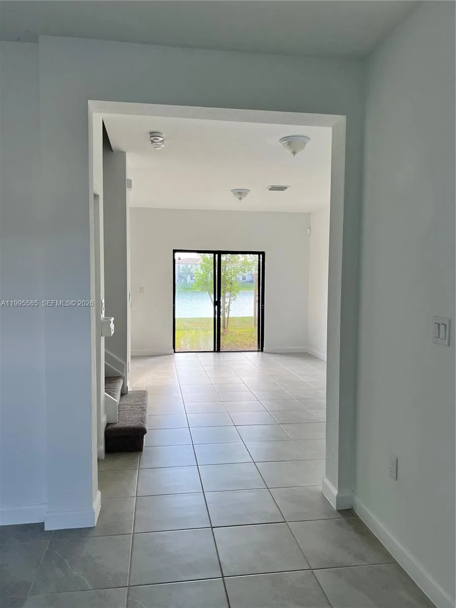10030 SW 228th Ter Miami, FL 33190