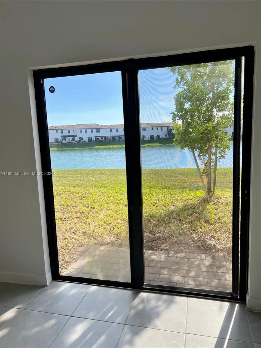 10030 SW 228th Ter Miami, FL 33190