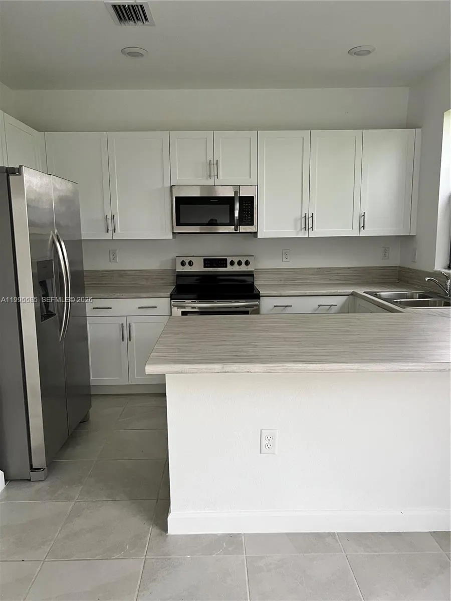 10030 SW 228th Ter Miami, FL 33190