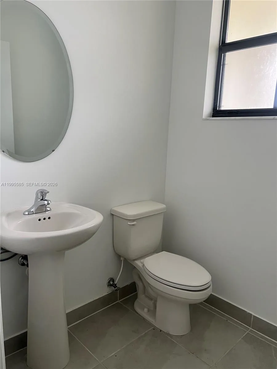 10030 SW 228th Ter Miami, FL 33190