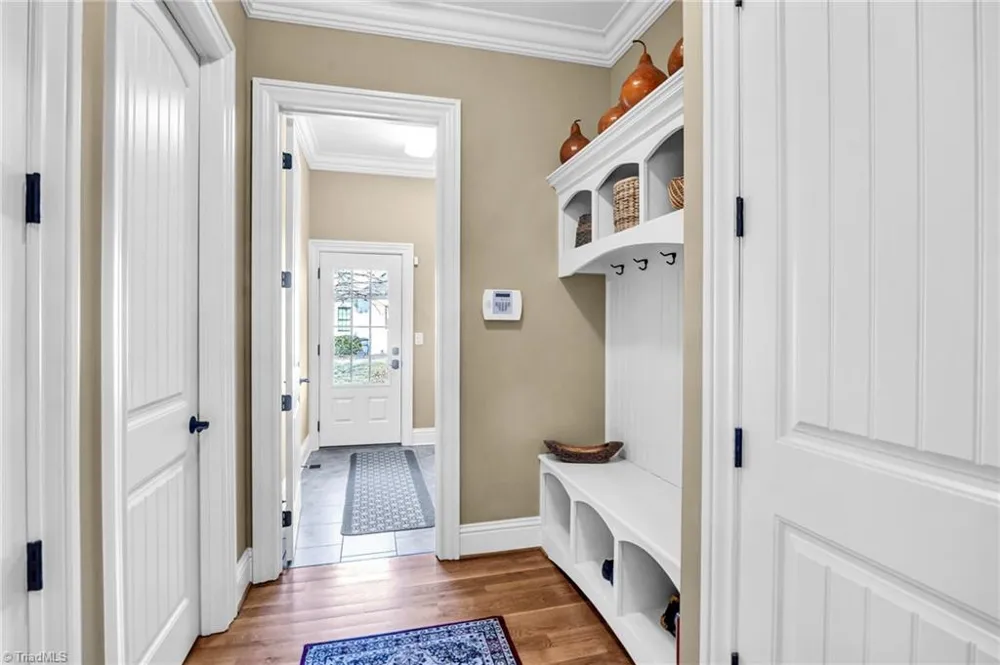6803 River Farm Drive Oak Ridge, NC 27310