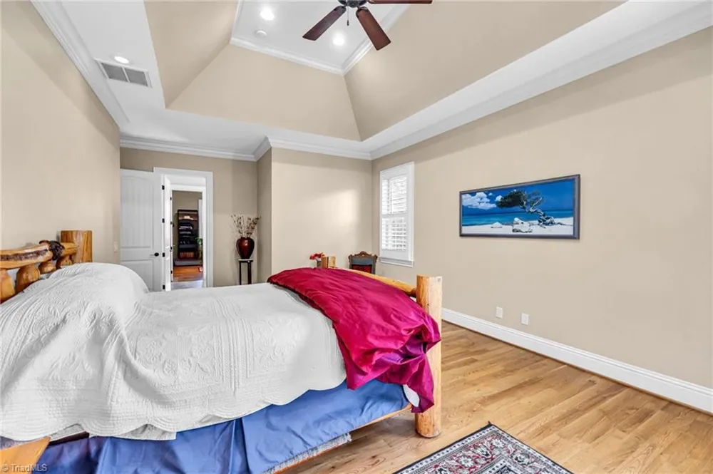 6803 River Farm Drive Oak Ridge, NC 27310
