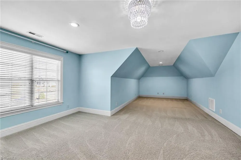 6803 River Farm Drive Oak Ridge, NC 27310