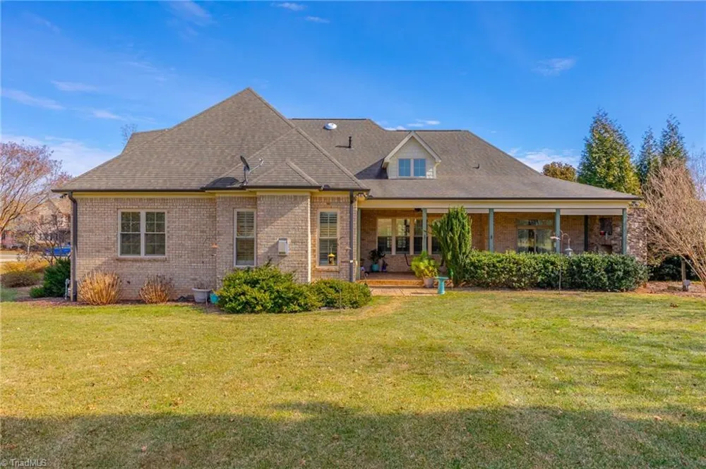 6803 River Farm Drive Oak Ridge, NC 27310