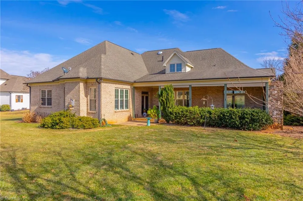 6803 River Farm Drive Oak Ridge, NC 27310