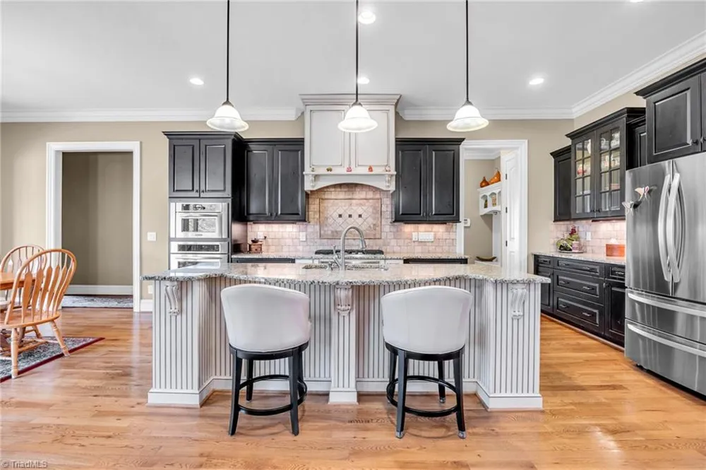 6803 River Farm Drive Oak Ridge, NC 27310