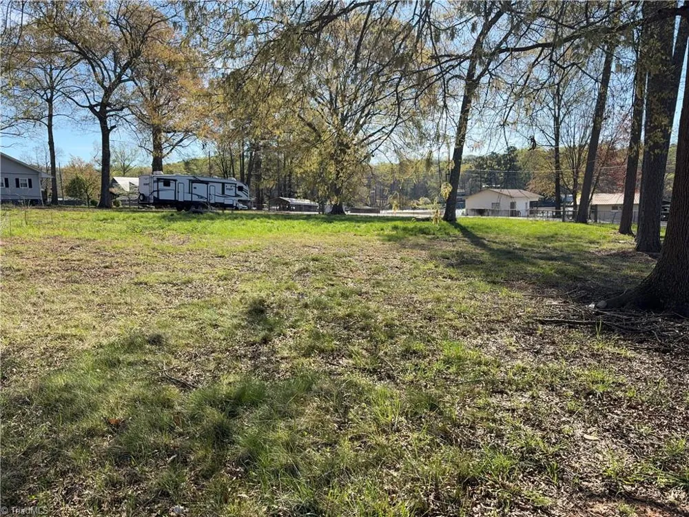 431 Lake Shore Avenue Lexington, NC 27292
