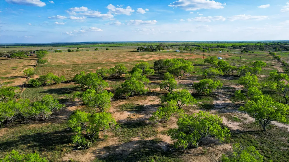 3 E State Highway 87 Nixon, TX 78140