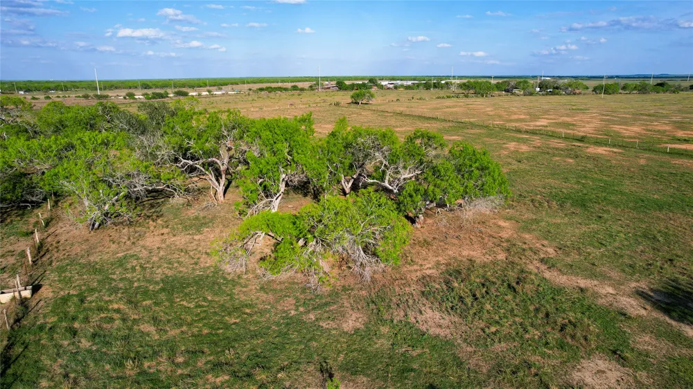 3 E State Highway 87 Nixon, TX 78140