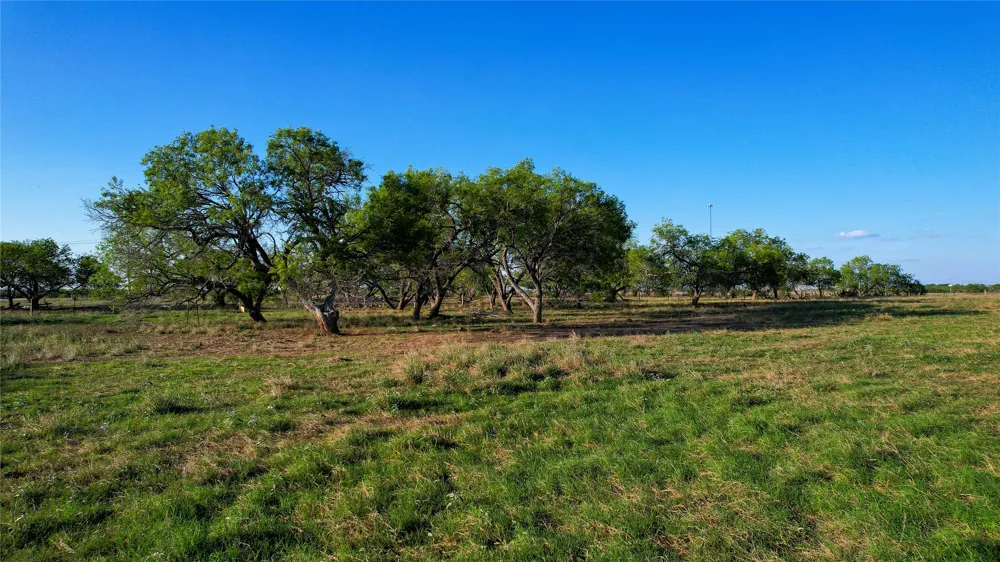 3 E State Highway 87 Nixon, TX 78140