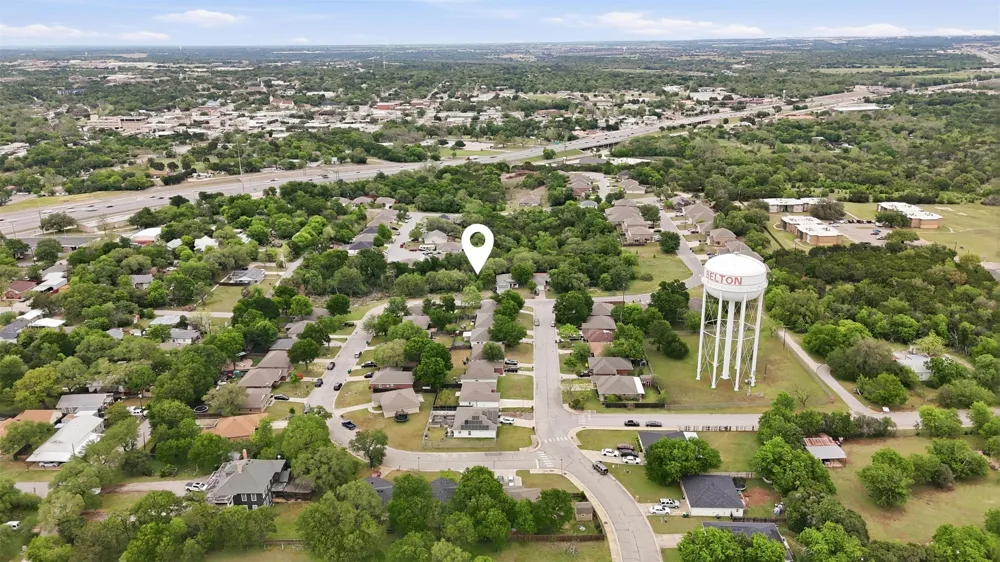 914 Carla Kay Belton, TX 76513