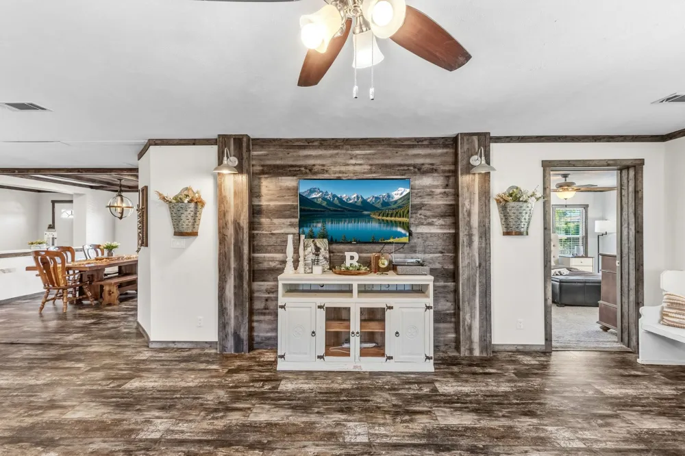 151 Hilltop Lane Emory, TX 75440