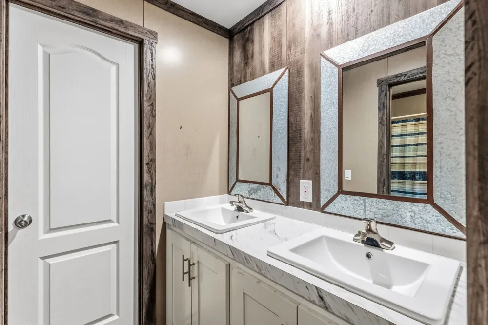 151 Hilltop Lane Emory, TX 75440