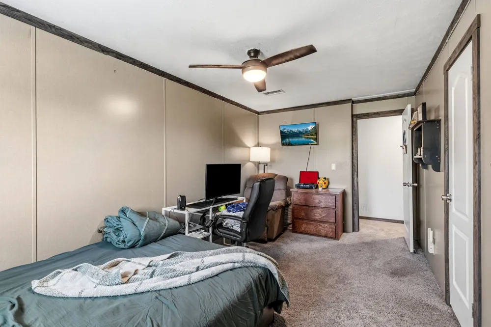151 Hilltop Lane Emory, TX 75440