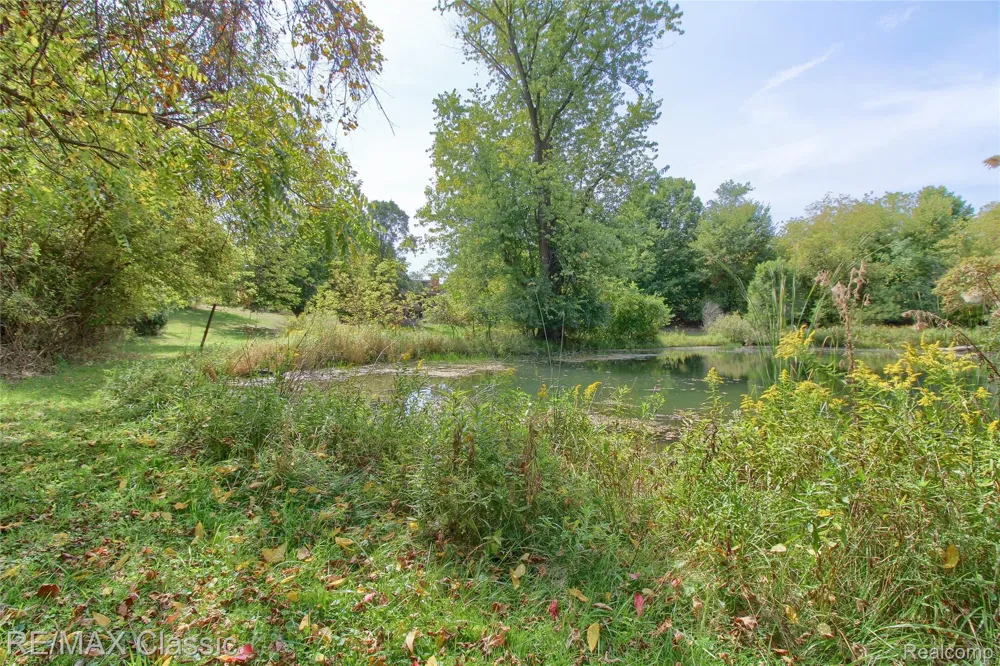 19150 Beck Road Northville Township, MI 48167