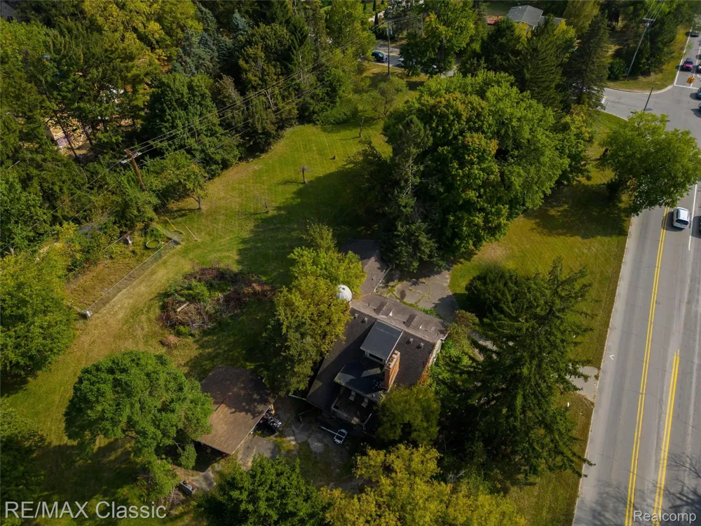 19150 Beck Road Northville Township, MI 48167