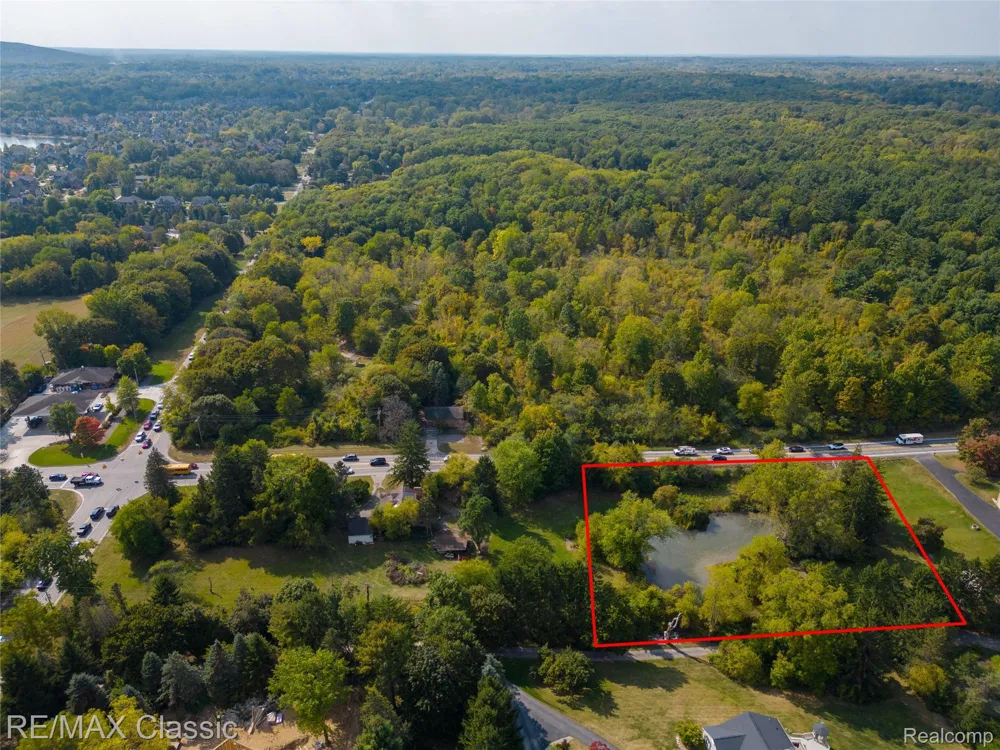 19150 Beck Road Northville Township, MI 48167