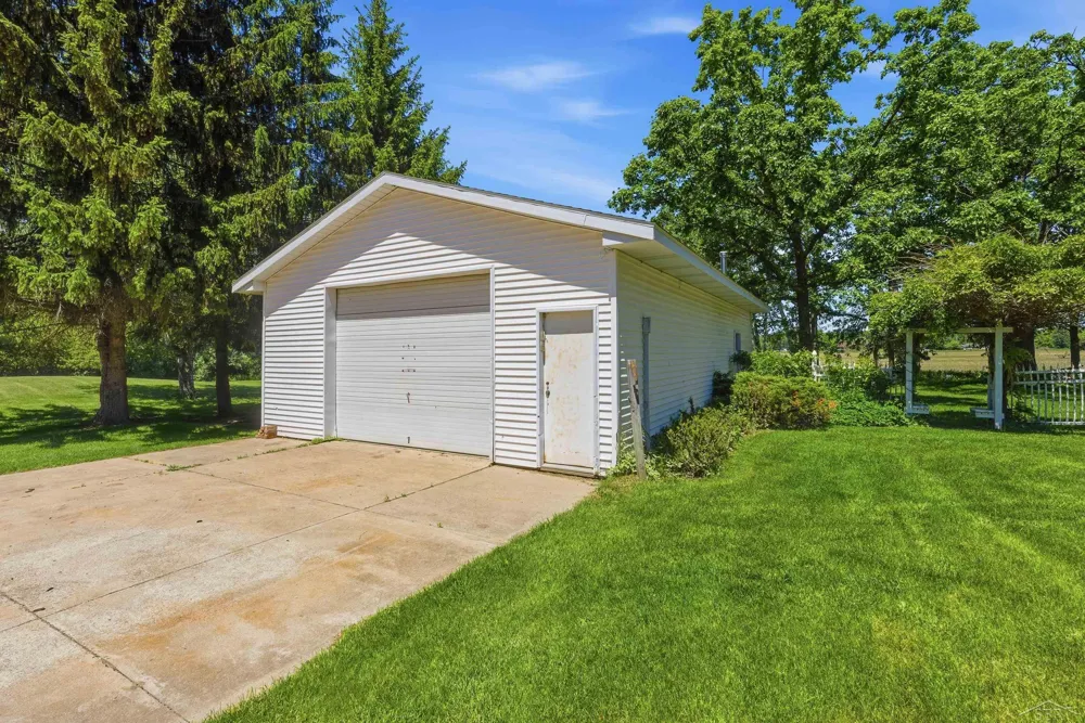 3343 E Ryan Drive Larkin Charter Township, MI 48642