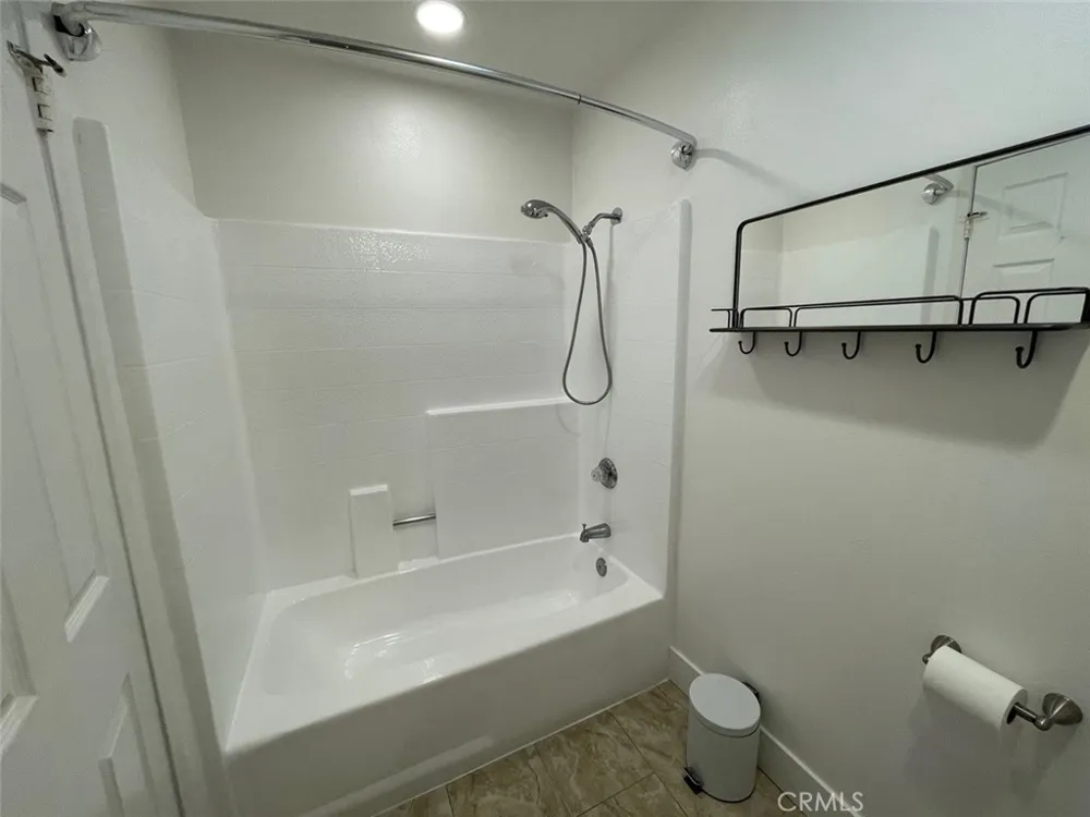 219 32nd Street Newport Beach, CA 92663