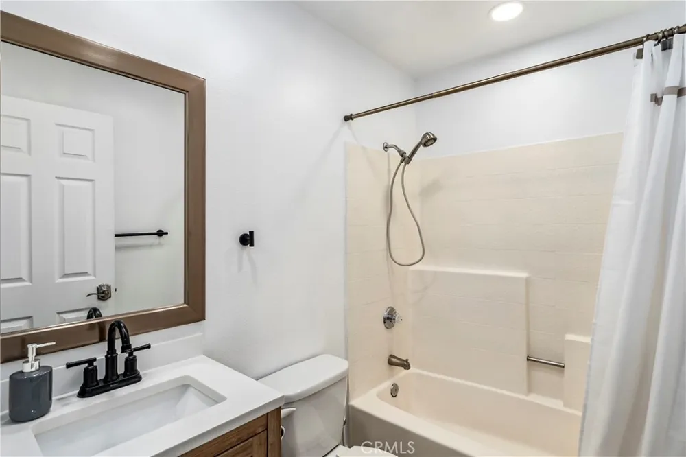 219 32nd Street Newport Beach, CA 92663