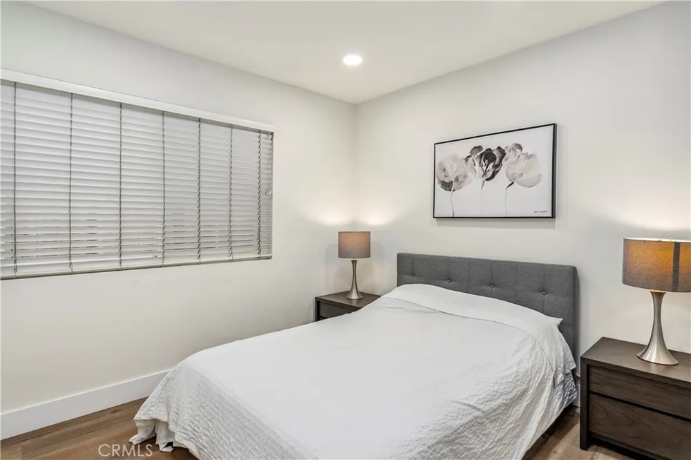 219 32nd Street Newport Beach, CA 92663