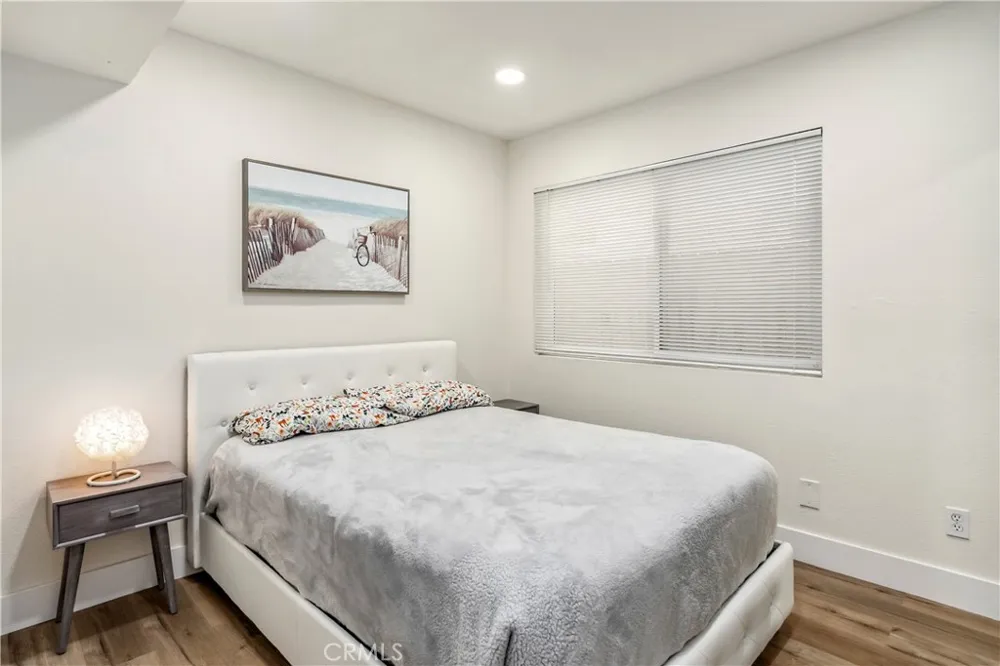 219 32nd Street Newport Beach, CA 92663