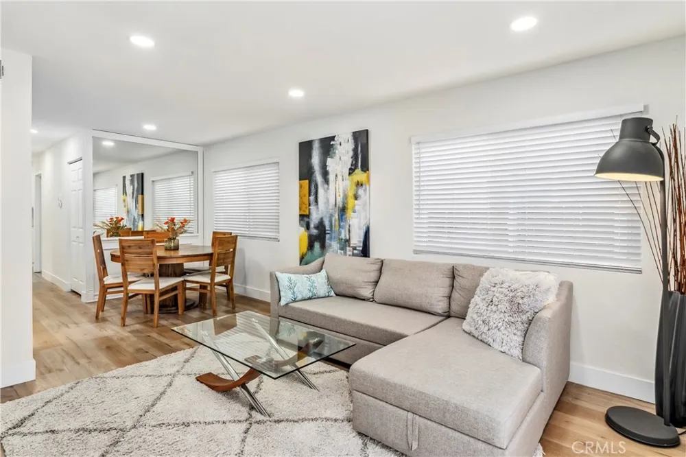 219 32nd Street Newport Beach, CA 92663