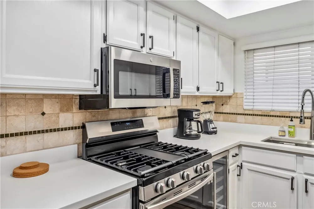 219 32nd Street Newport Beach, CA 92663