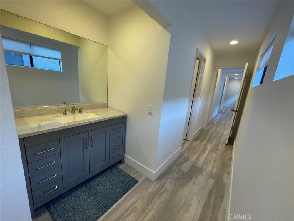 219 32nd Street Newport Beach, CA 92663